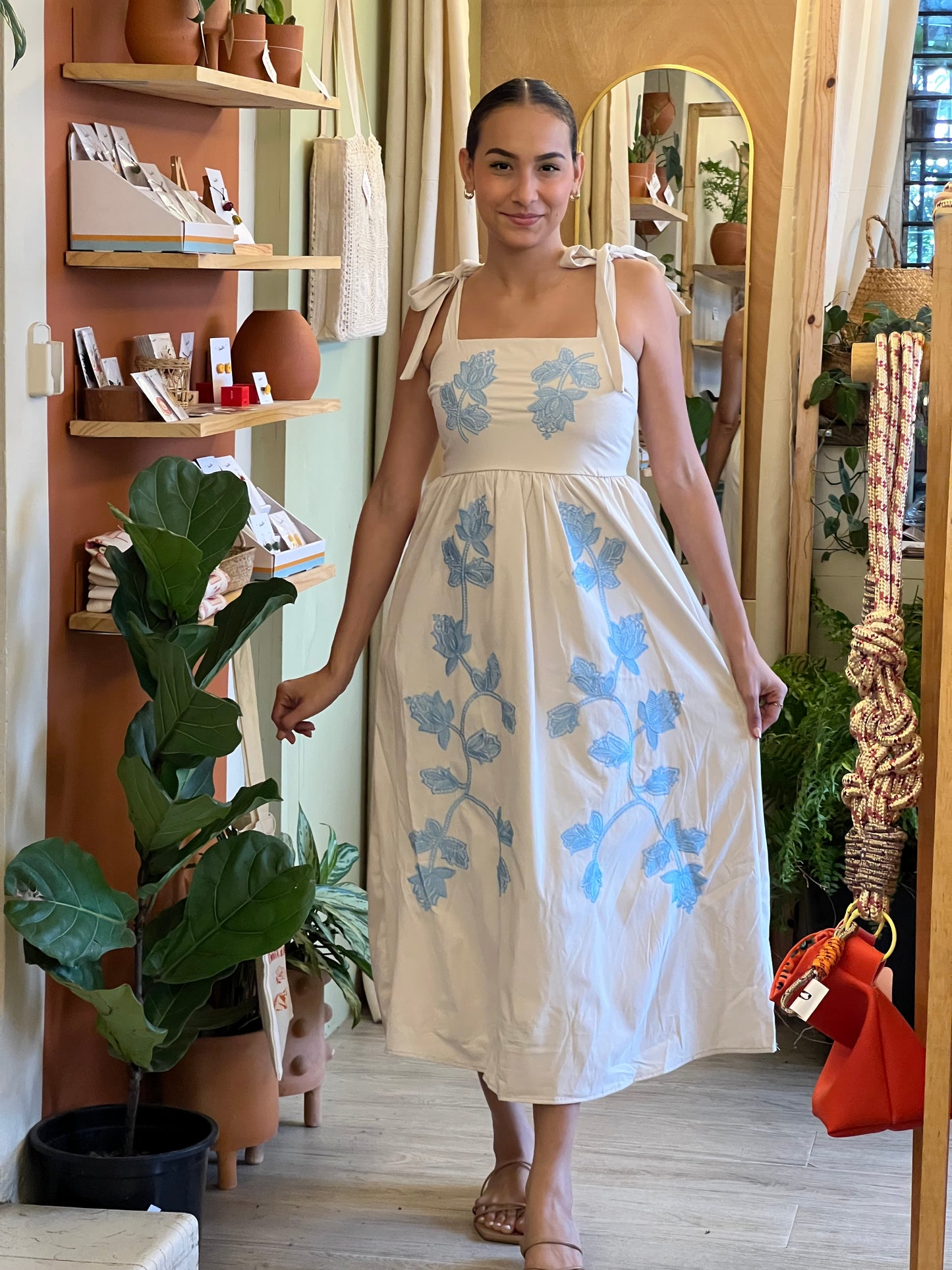 Vestido De Dama bordado