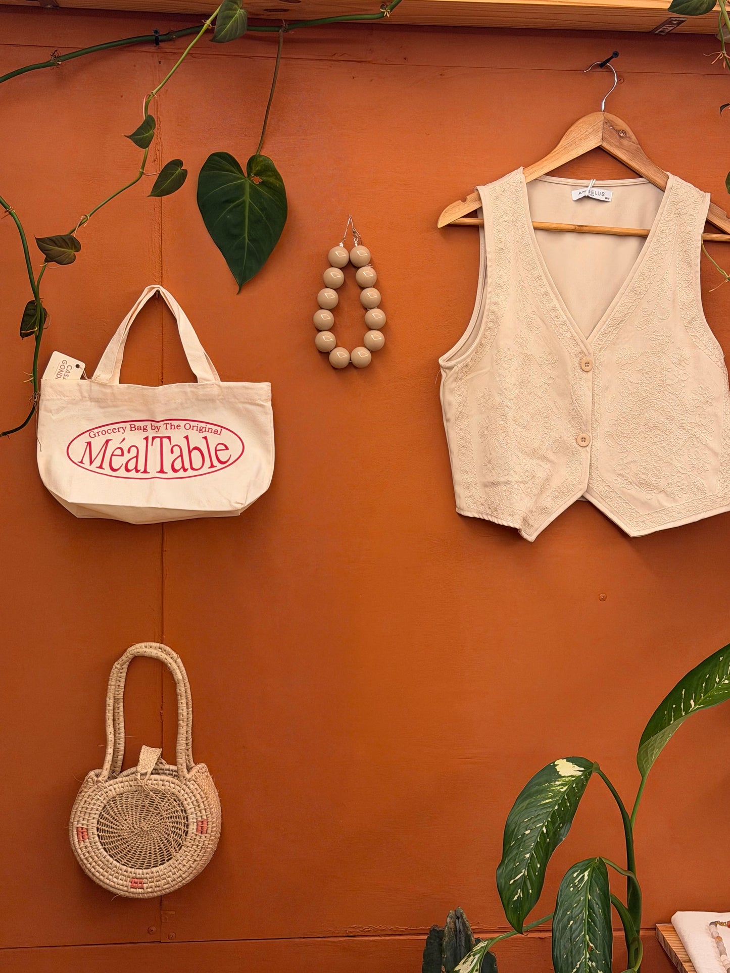 Tote bag