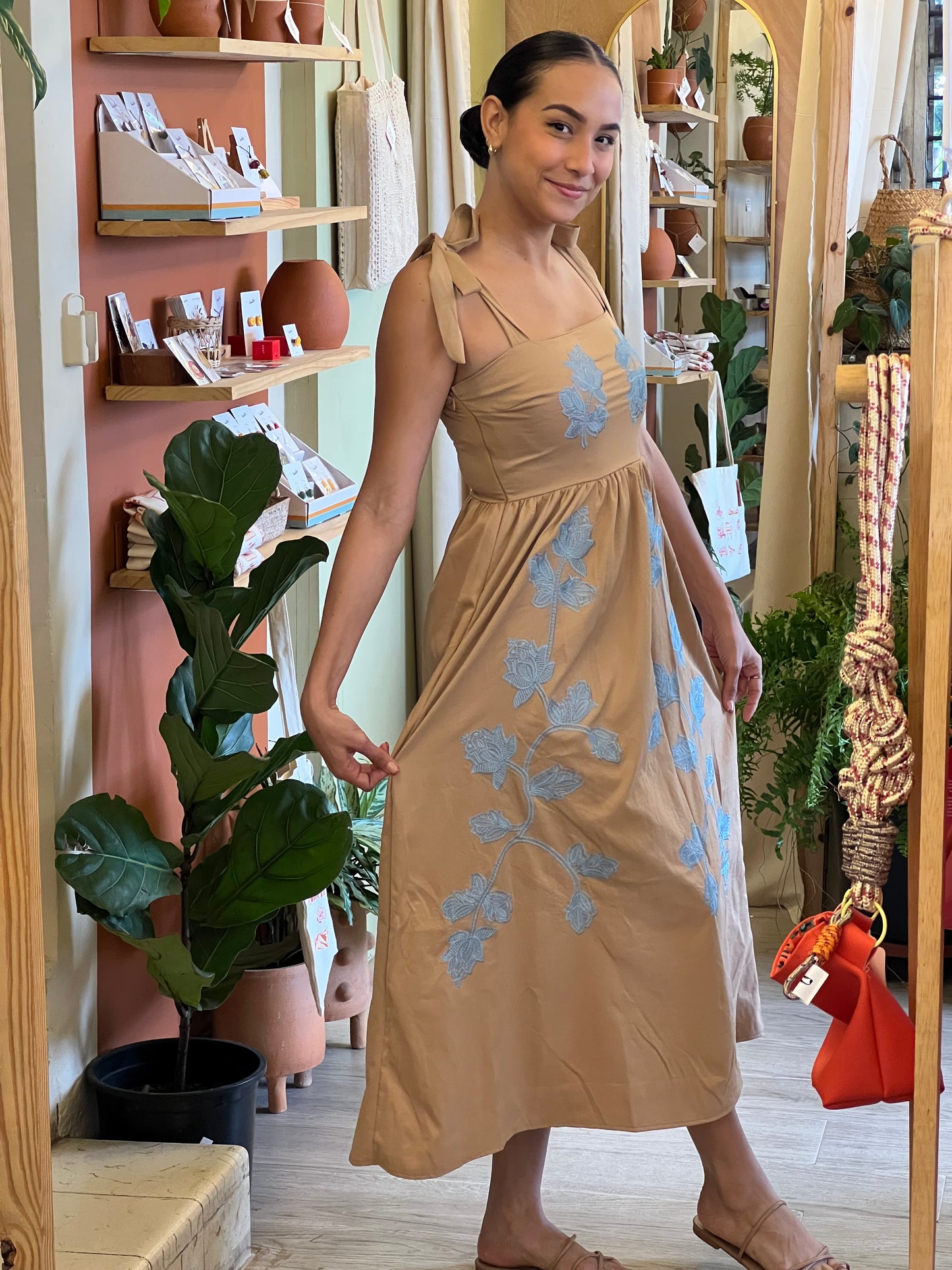 Vestido De Dama bordado