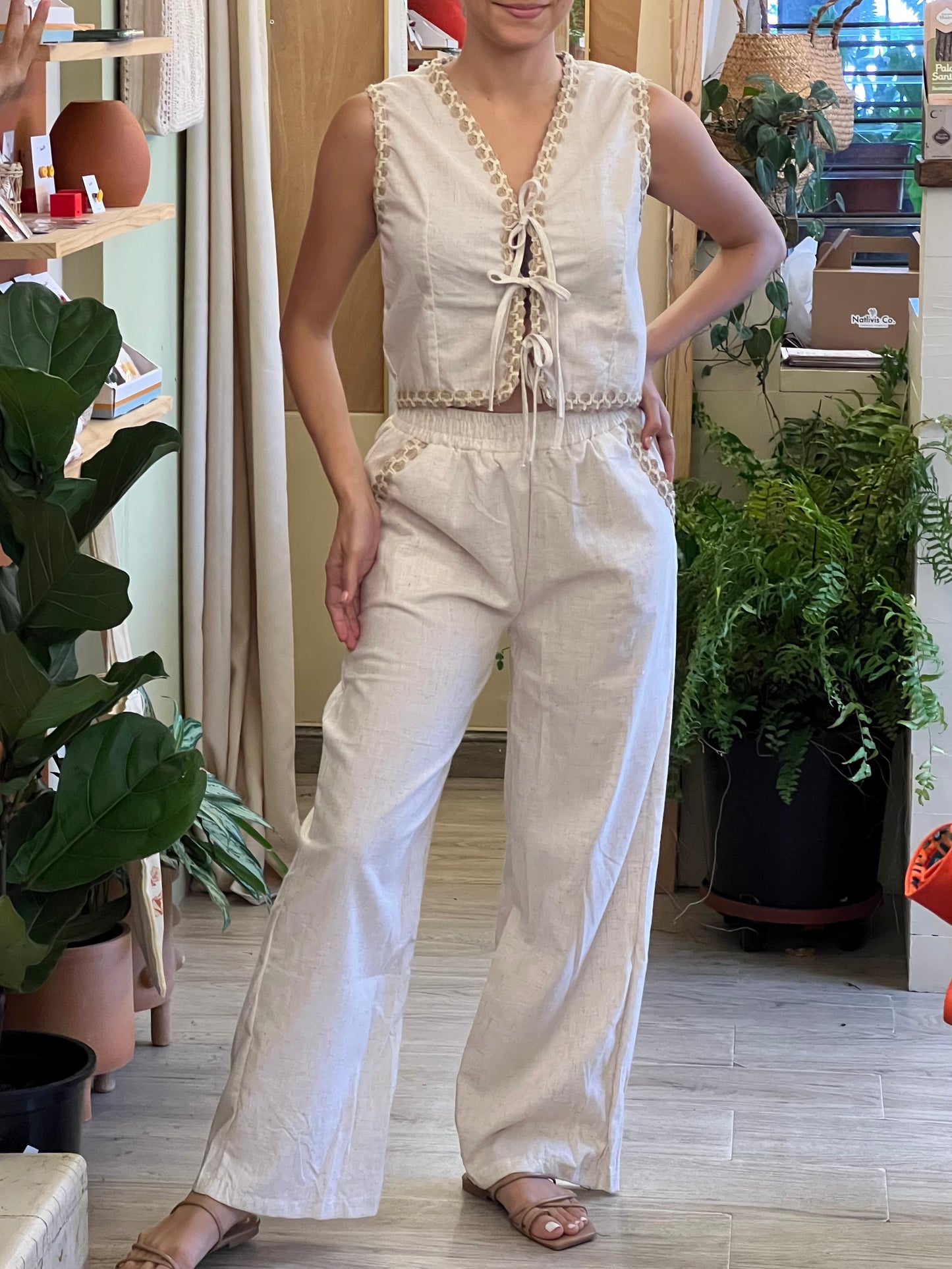 Conjunto bordado De Yute