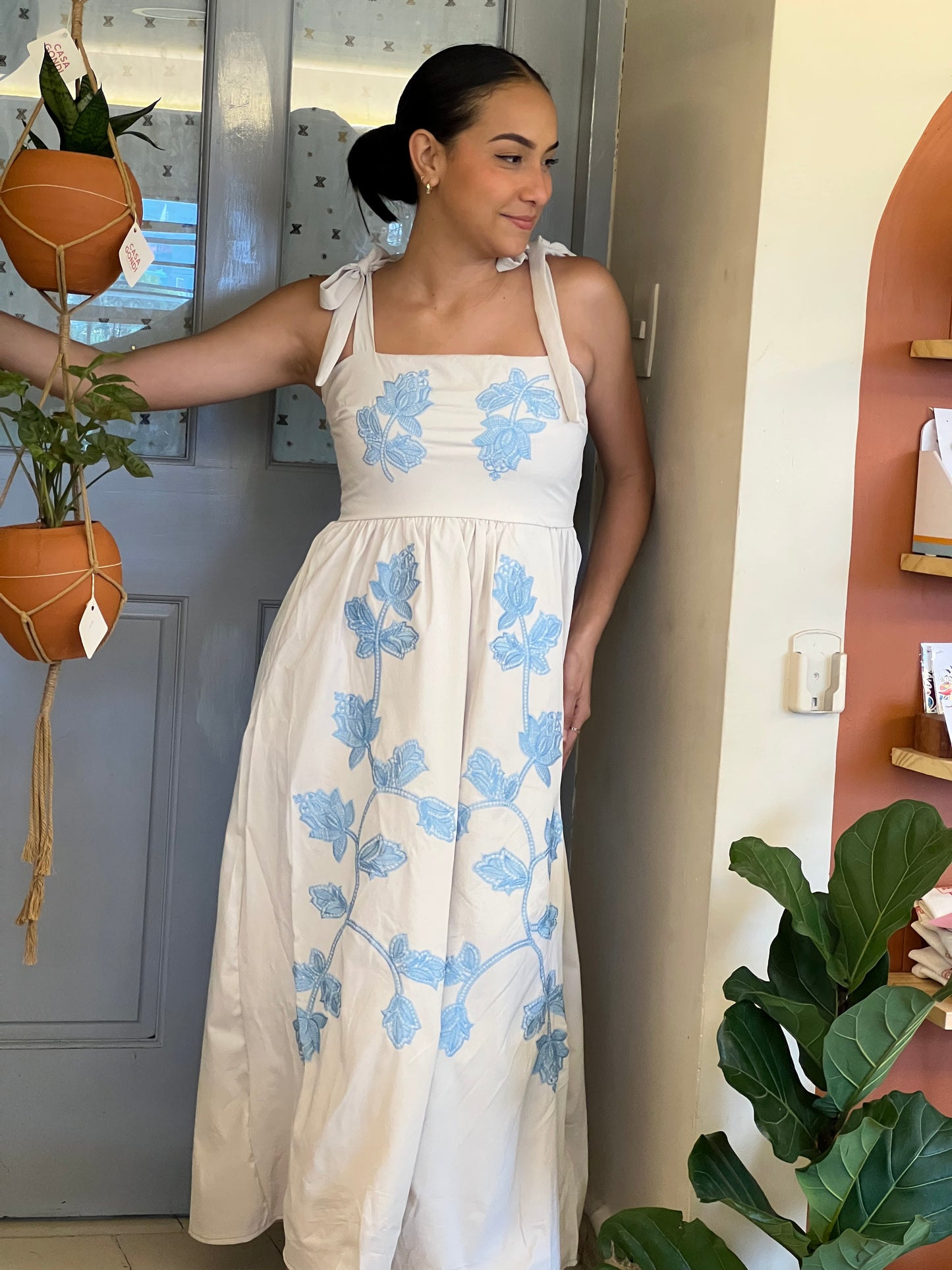 Vestido De Dama bordado