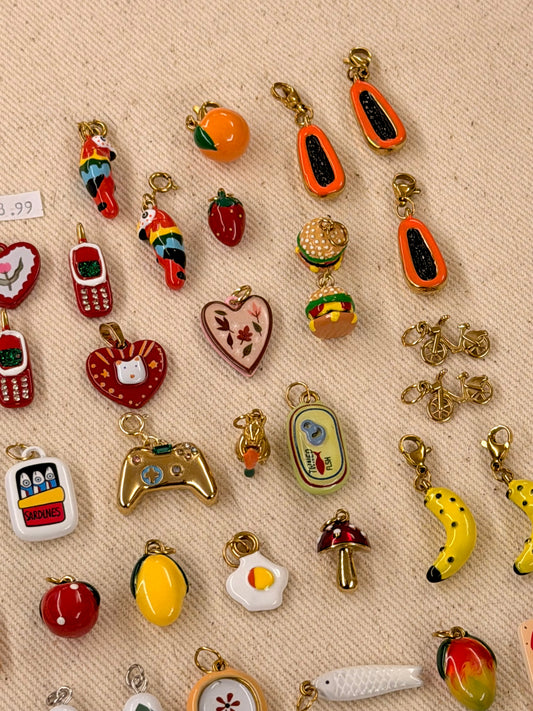 Charms Cerámica Esmaltada