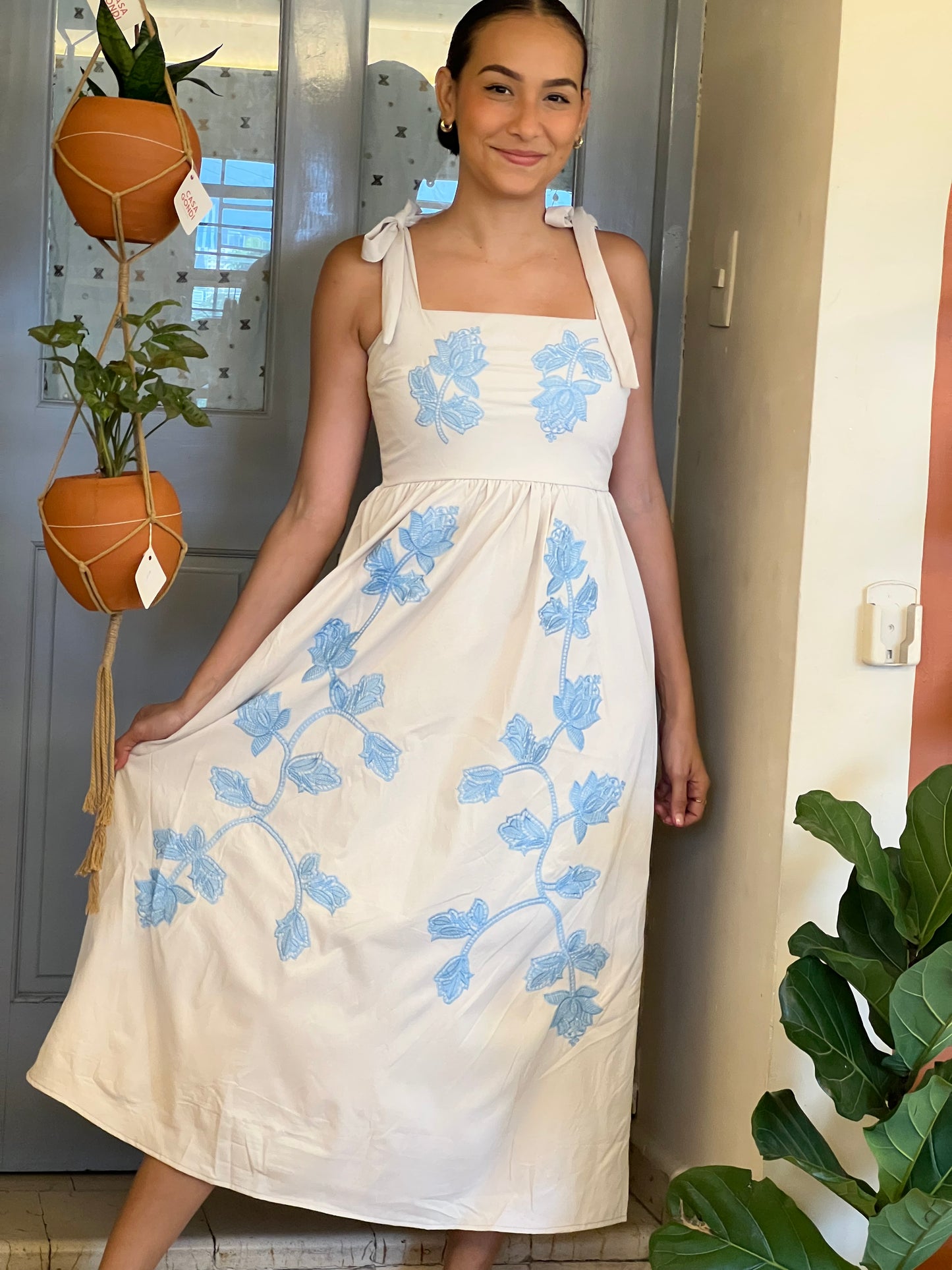 Vestido De Dama bordado