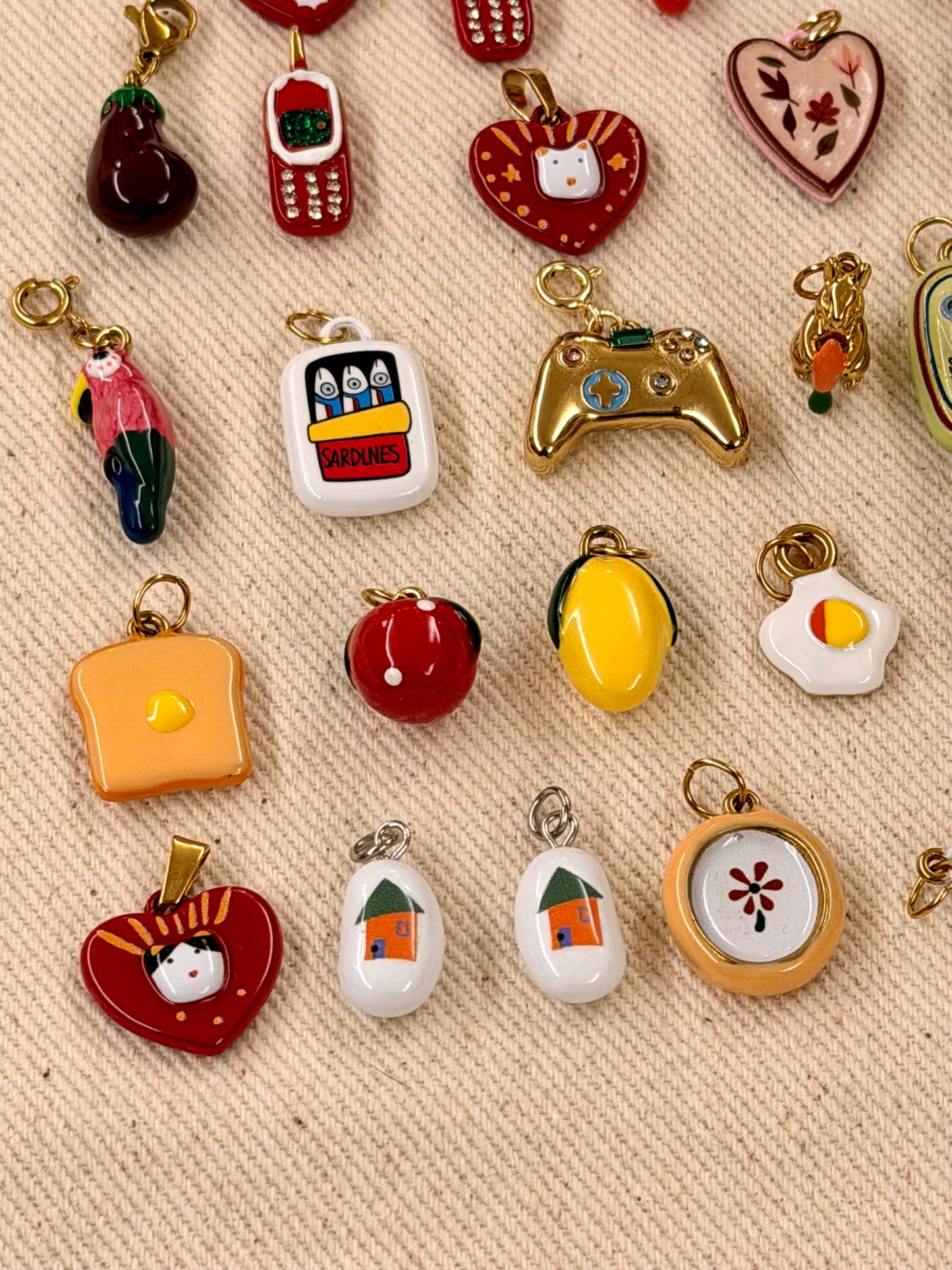Charms Cerámica Esmaltada