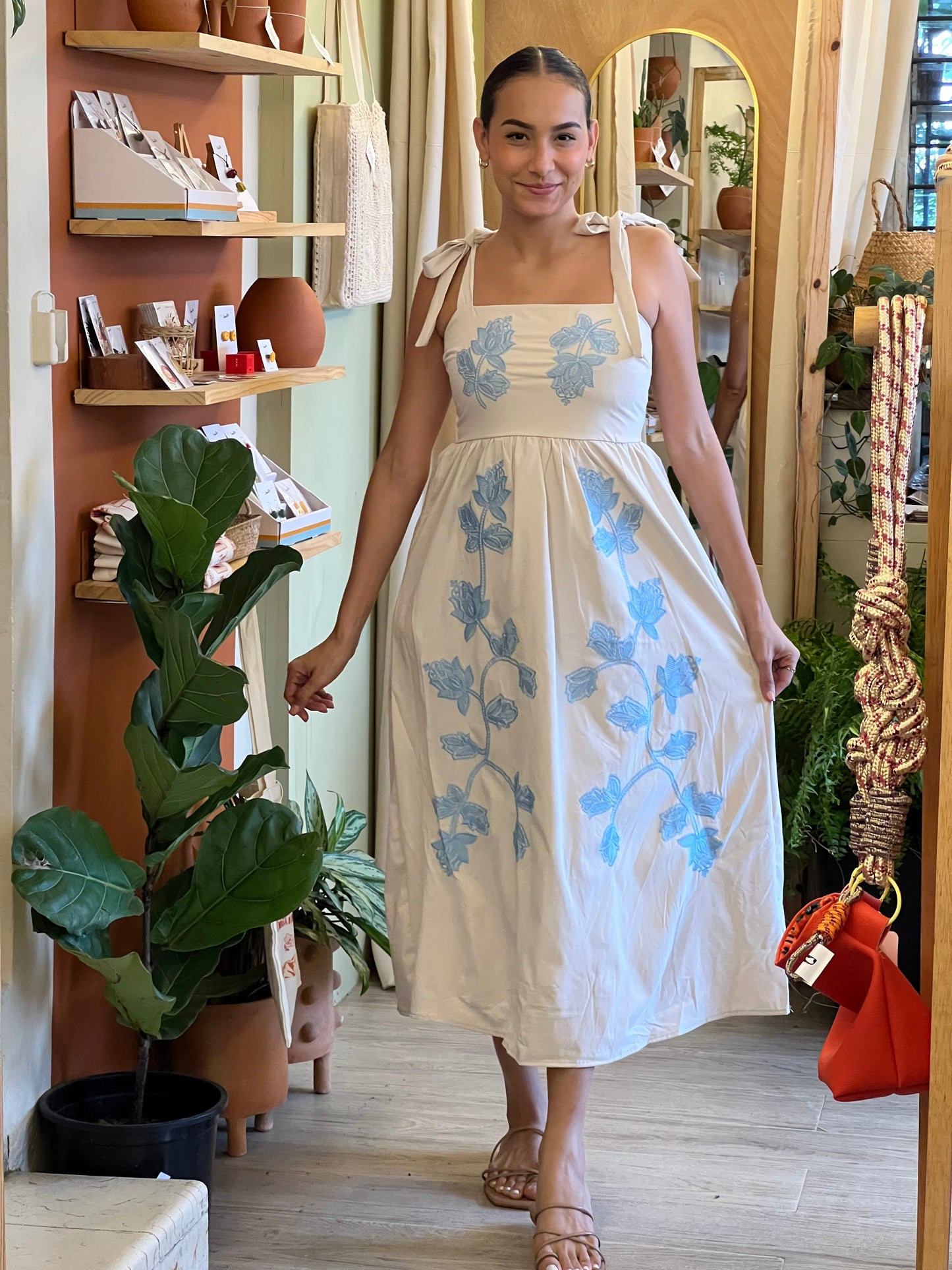 Vestido De Dama bordado
